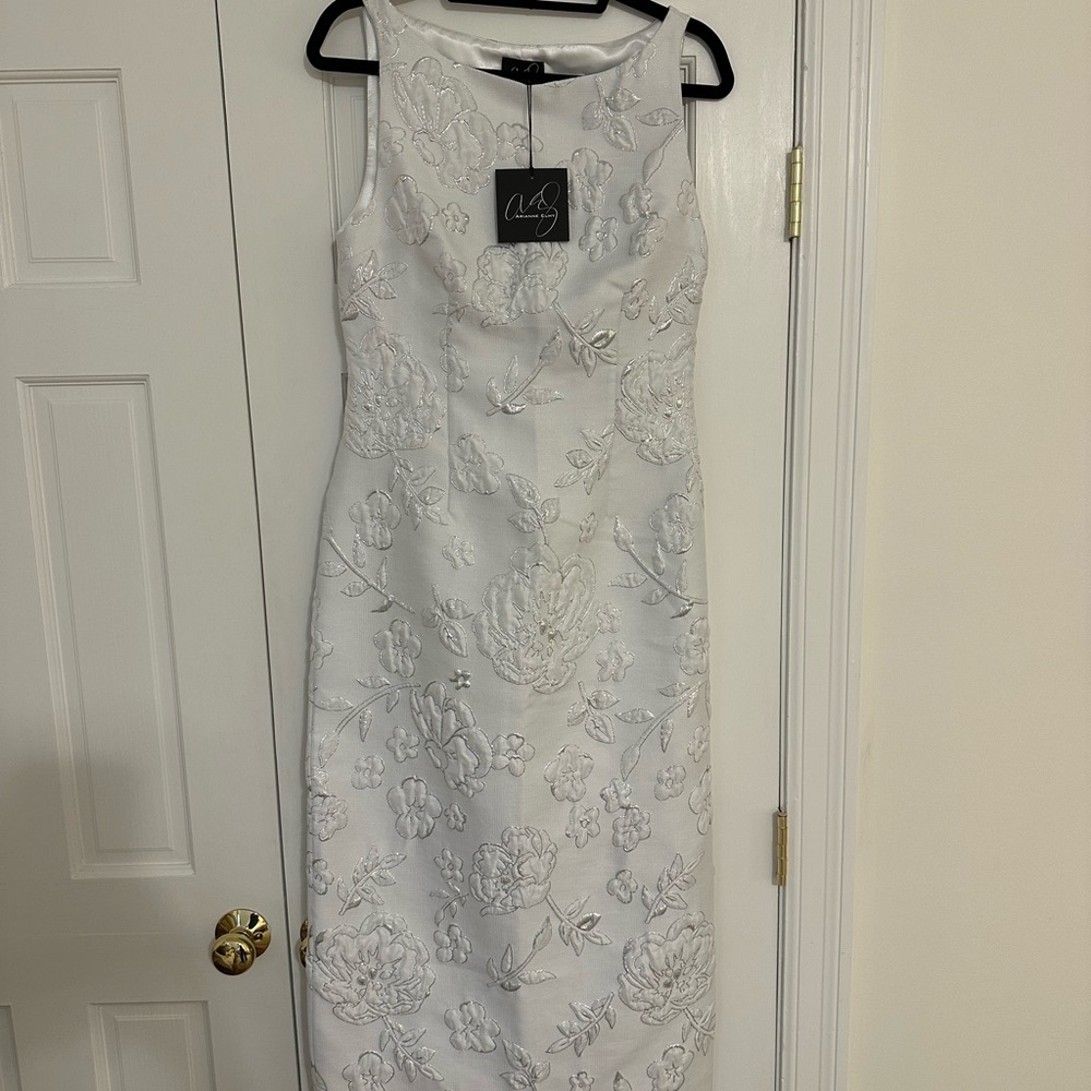 Elegant Arianne Elmy All White Easy Dress